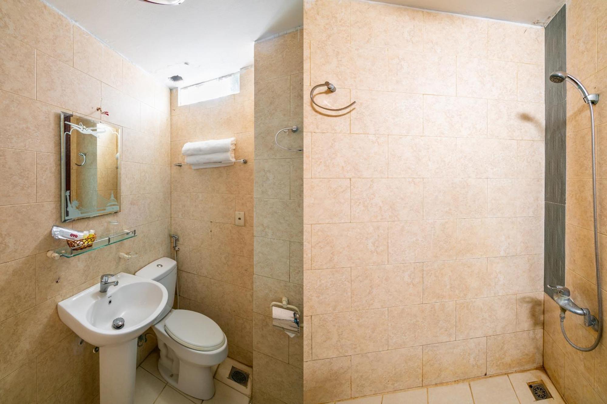 Super Oyo 266 Golden Gate Hotel Da Nang Luaran gambar